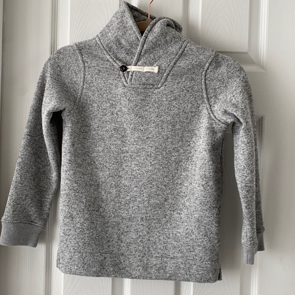Oshkosh ‘gosh boys size 8 sweater